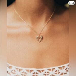 Kissing Seahorse Gold Necklace